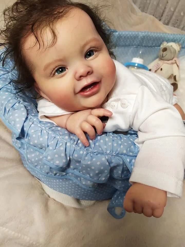 22 Inch Full‑Vinyl Reborn Doll, Lovely Surprise for Birthdays and Holiday Gift‑Giving