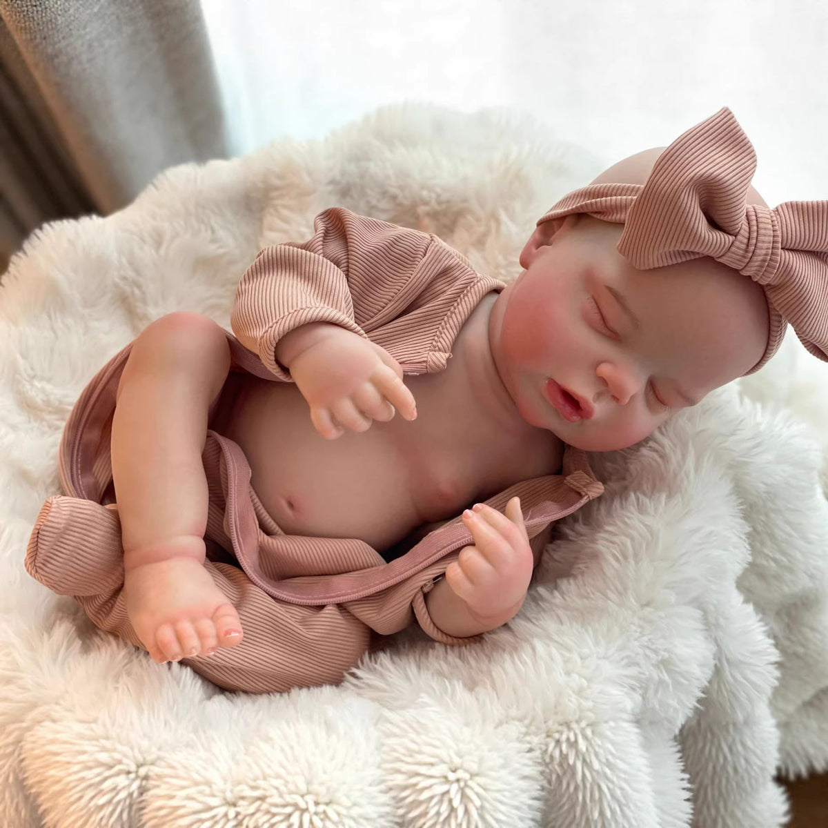 19 inch simulation doll Reborn doll exquisite painted 3D skin gift for children